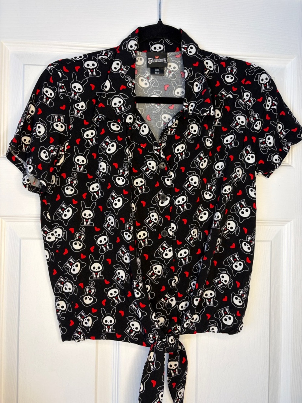 Skelanimals Skeleton Bear and Bunnies Front tie Top size medium